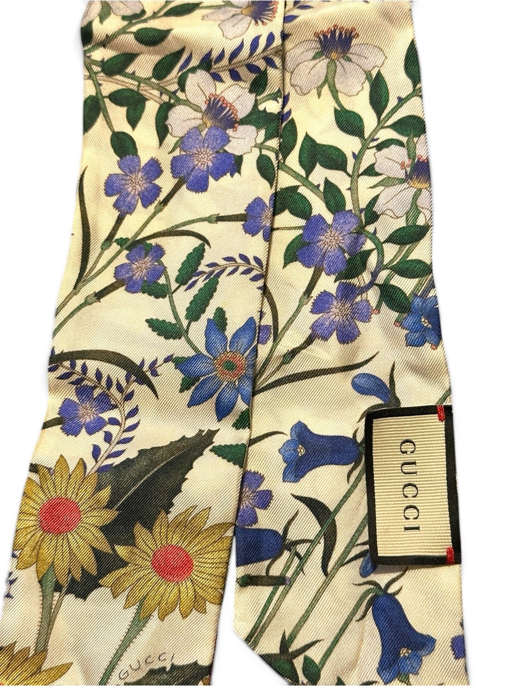 Gucci Flora Floral Print Silk Neck Bow Scarf - Picture 2 of 6